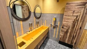 Mastic Man Services / Nando's