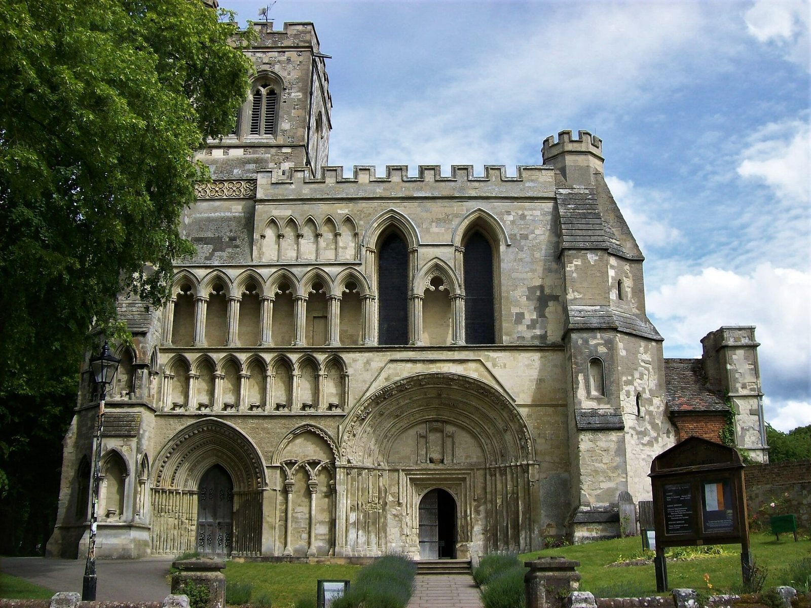 The west front of Dunstable Priory